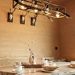Holzlodge Naehe Obertauern * רדשטאדט
