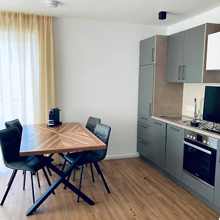 Holzlodge Deluxe - Alpine - Bergblick