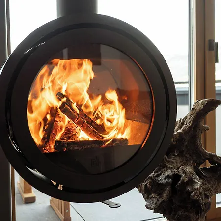 アパート Holzlodge Naehe Obertauern ラートシュタット