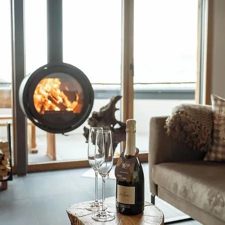 Holzlodge Deluxe - Alpine - Bergblick